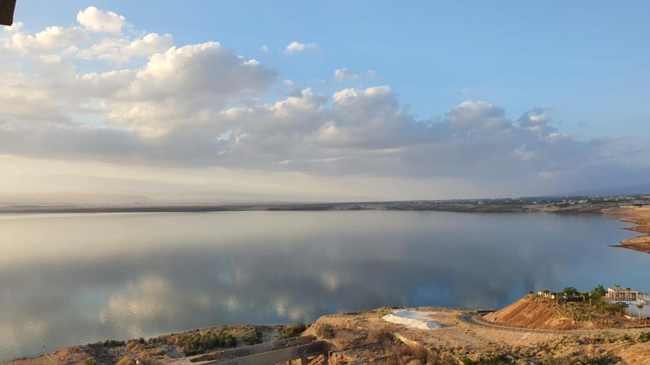 Comfy Stays: Sea View Apartments at Deadsea Samarah Resort Sweimeh Exterior photo
