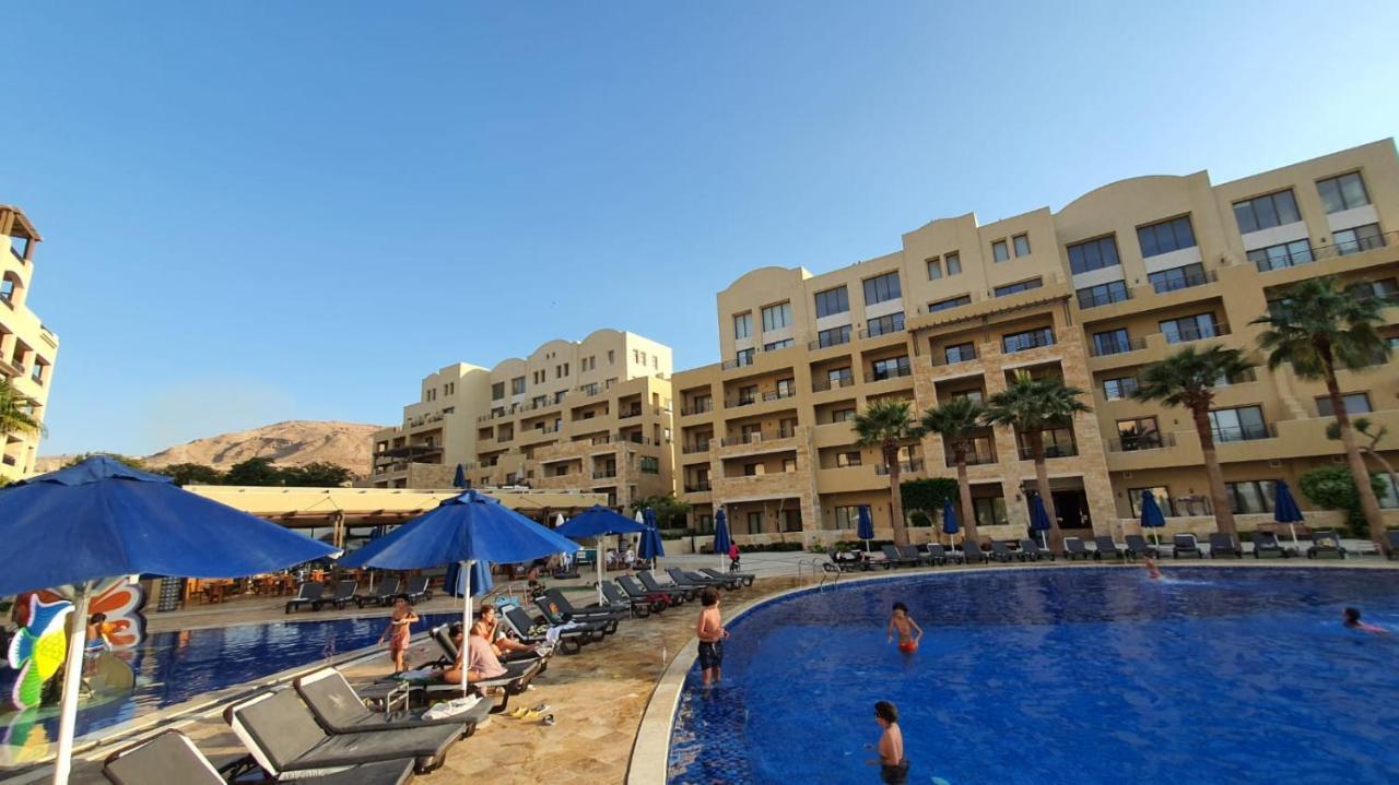 Comfy Stays: Sea View Apartments at Deadsea Samarah Resort Sweimeh Exterior photo