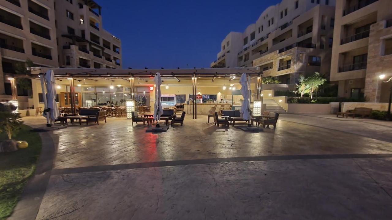 Comfy Stays: Sea View Apartments at Deadsea Samarah Resort Sweimeh Exterior photo