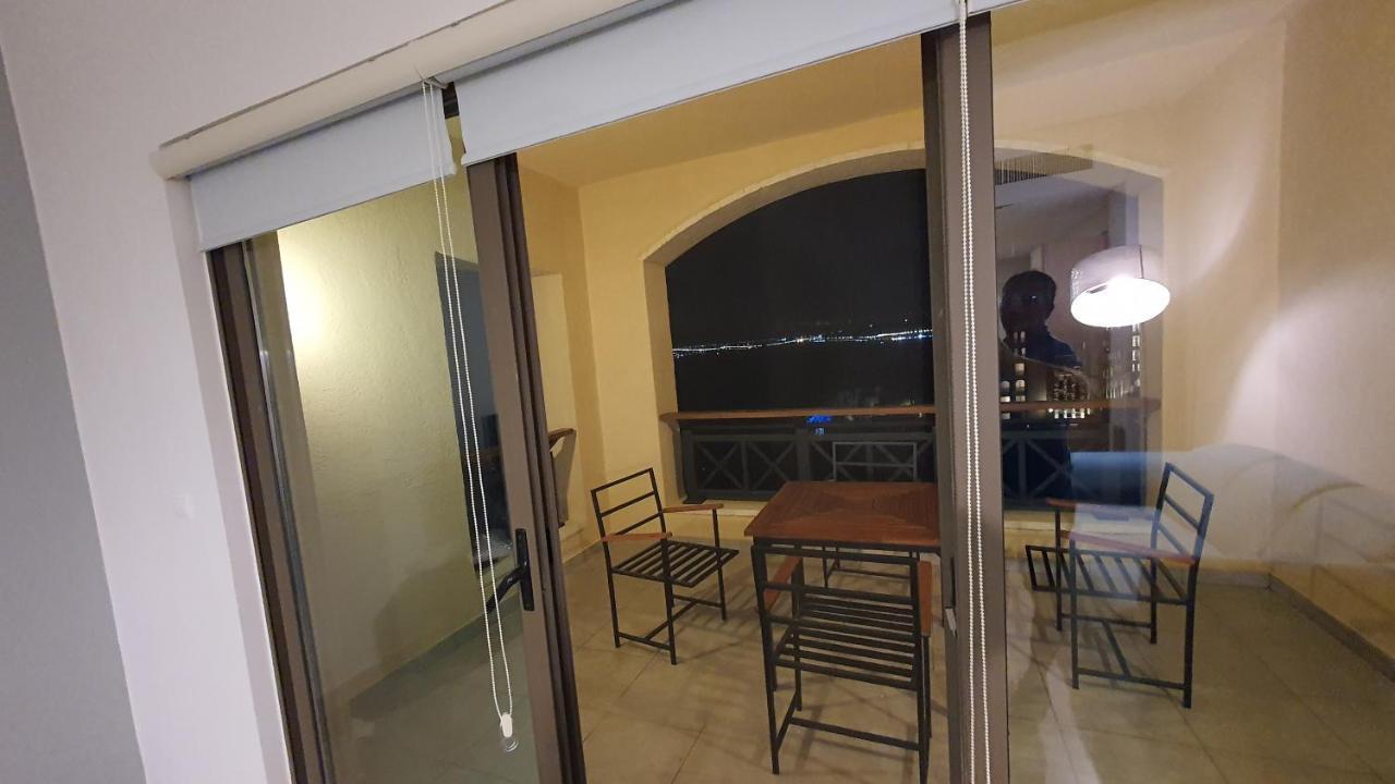 Comfy Stays: Sea View Apartments at Deadsea Samarah Resort Sweimeh Exterior photo