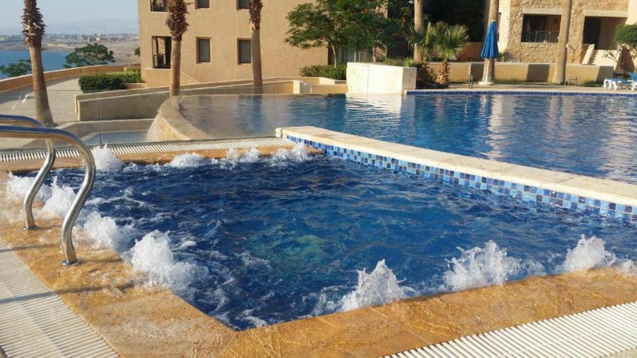 Comfy Stays: Sea View Apartments at Deadsea Samarah Resort Sweimeh Exterior photo