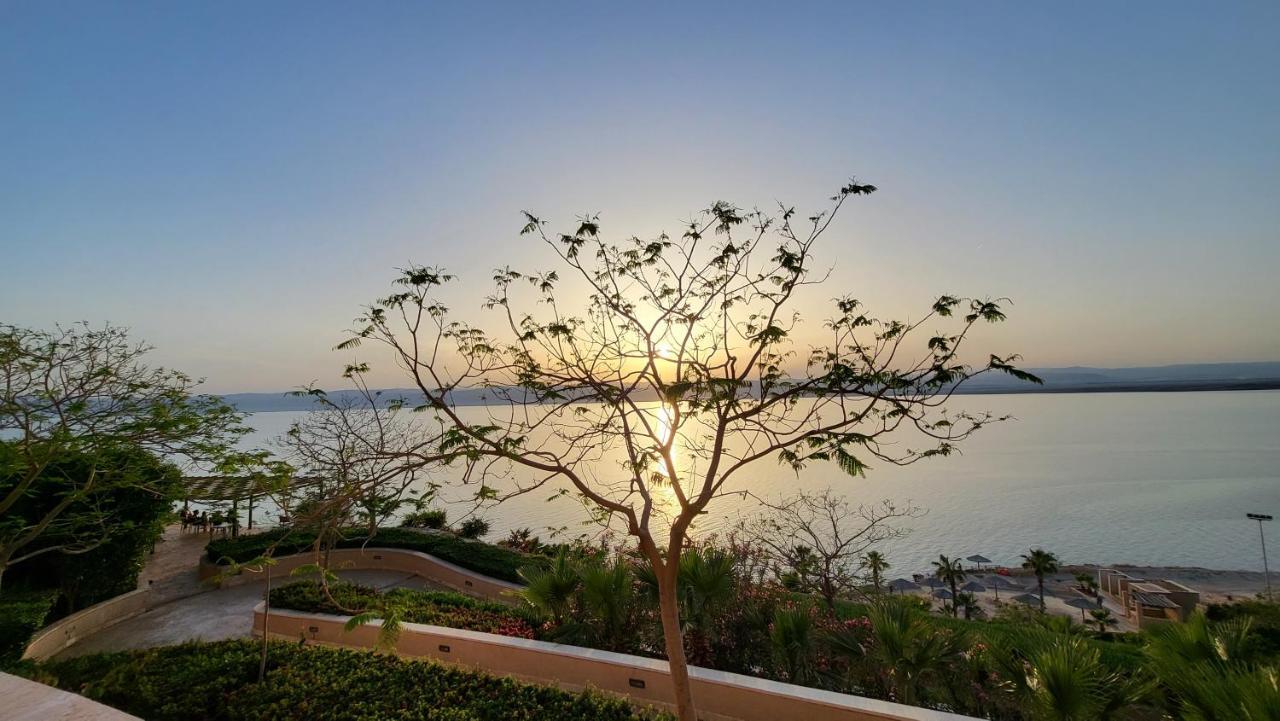 Comfy Stays: Sea View Apartments at Deadsea Samarah Resort Sweimeh Exterior photo